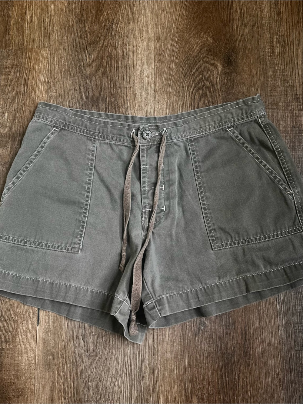 Vintage Old Navy Olive Green Cargo Drawstring Shorts